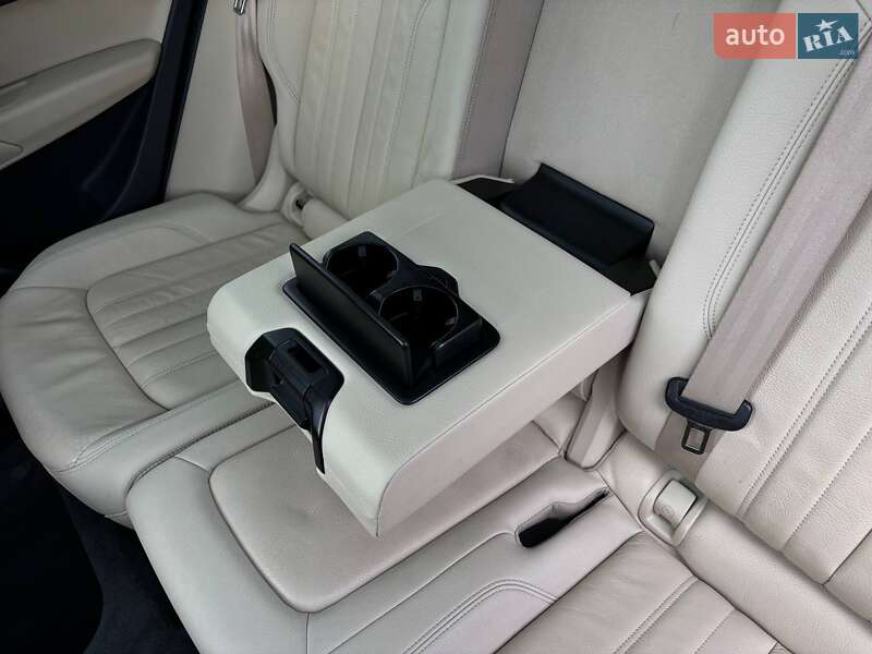 Позашляховик / Кросовер Audi Q5 2017 в Стрию