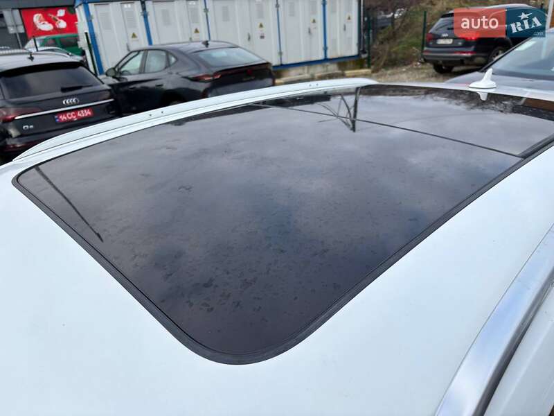 Позашляховик / Кросовер Audi Q5 2017 в Стрию