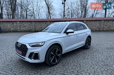 Позашляховик / Кросовер Audi Q5 2020 в Чернівцях