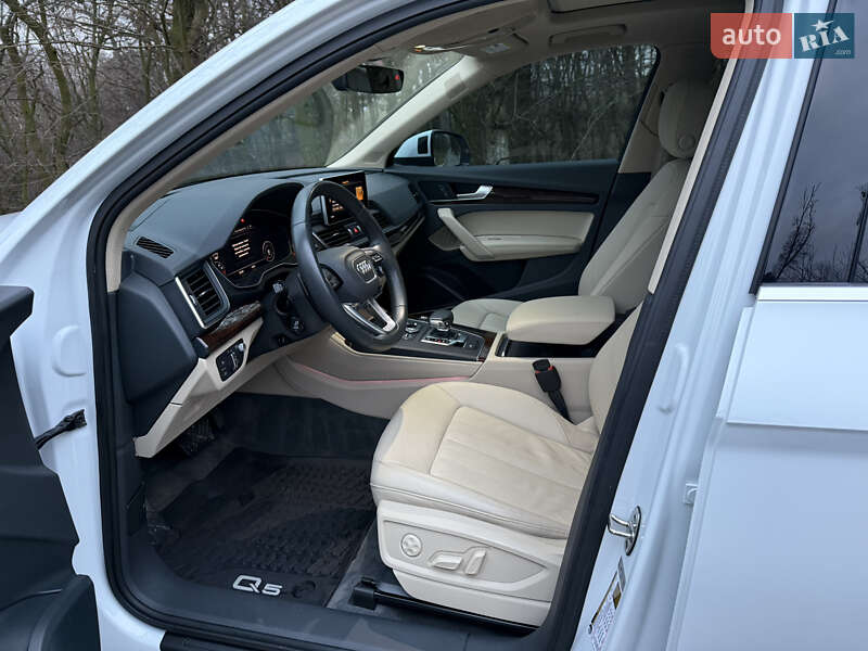 Внедорожник / Кроссовер Audi Q5 2020 в Черновцах фото 29 Внедорожник / Кроссовер Audi Q5 2020 в Черновцах