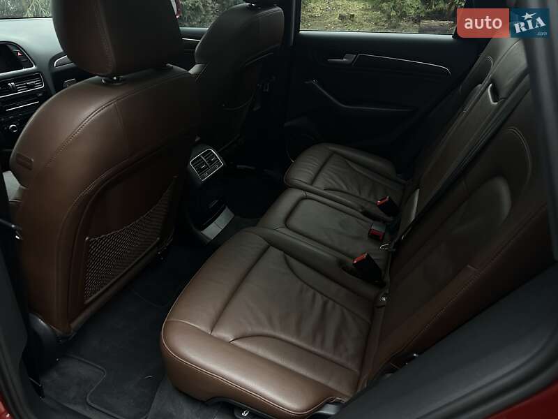 Внедорожник / Кроссовер Audi Q5 2015 в Львове