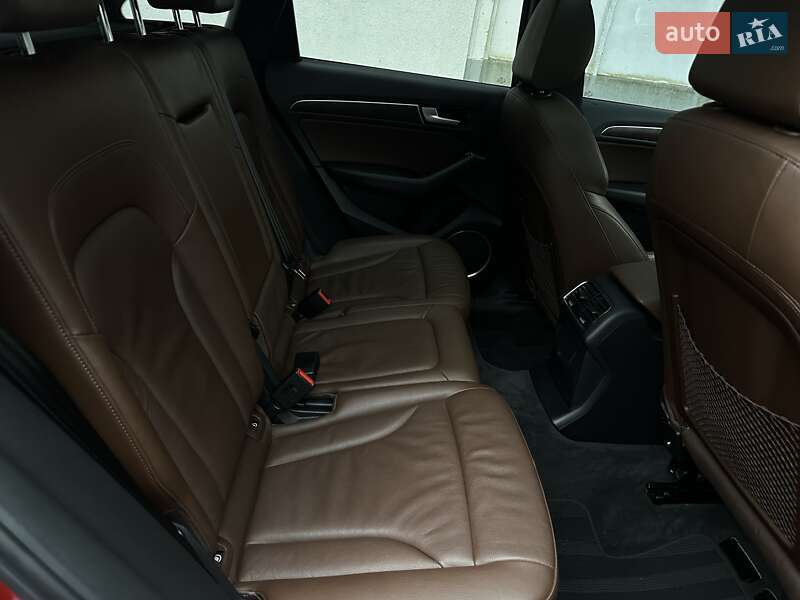 Внедорожник / Кроссовер Audi Q5 2015 в Львове