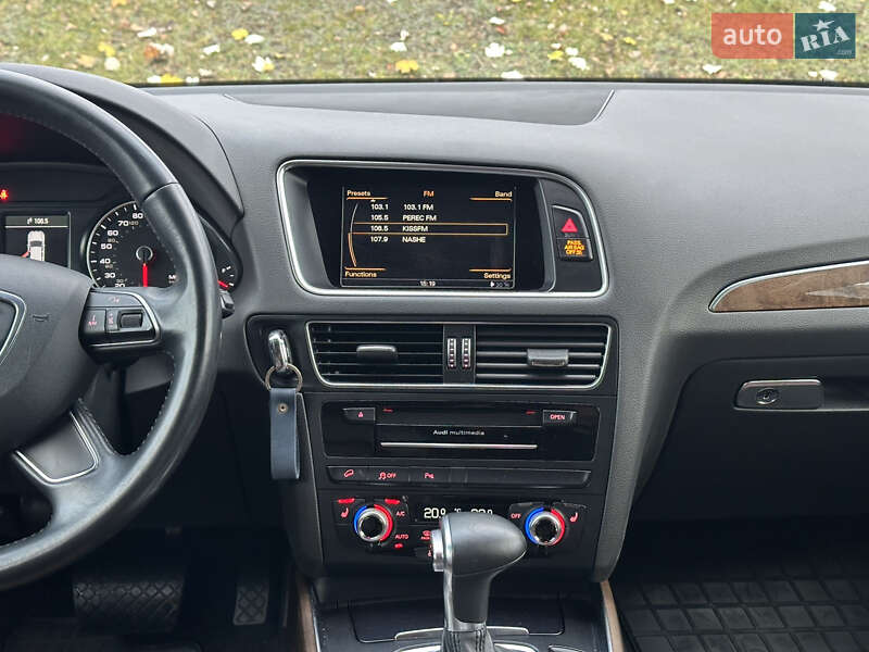 Внедорожник / Кроссовер Audi Q5 2016 в Киеве