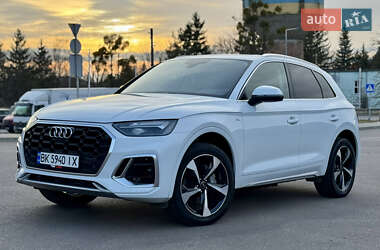 Позашляховик / Кросовер Audi Q5 2023 в Рівному