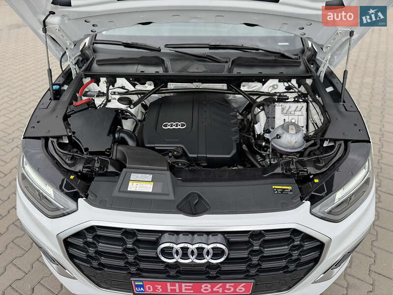 Внедорожник / Кроссовер Audi Q5 2023 в Ровно