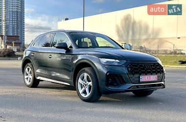Позашляховик / Кросовер Audi Q5 2020 в Києві