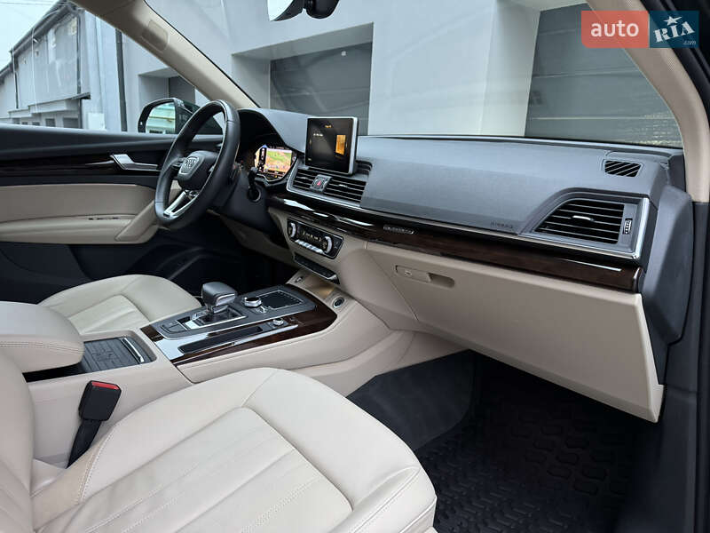 Позашляховик / Кросовер Audi Q5 2019 в Тернополі фото 83 Позашляховик / Кросовер Audi Q5 2019 в Тернополі