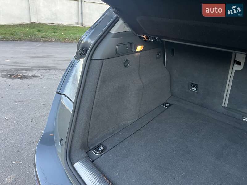 Внедорожник / Кроссовер Audi Q5 2015 в Дубно