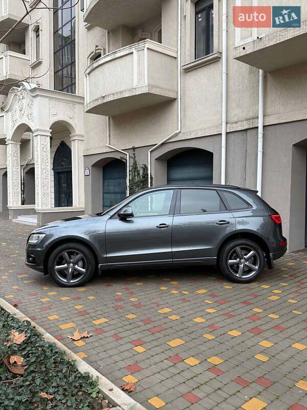 Внедорожник / Кроссовер Audi Q5 2012 в Одессе