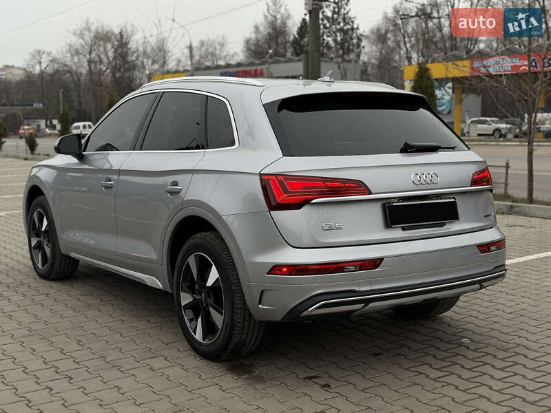 Внедорожник / Кроссовер Audi Q5 2022 в Тернополе