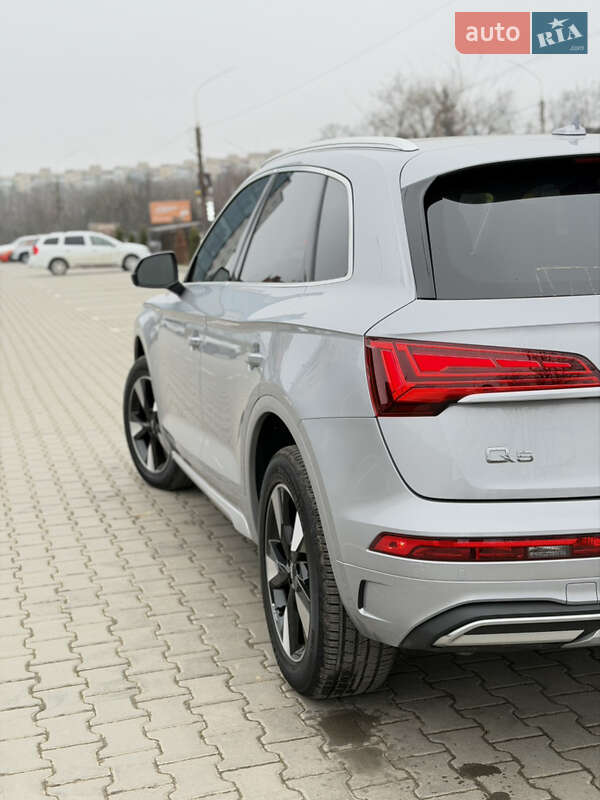 Внедорожник / Кроссовер Audi Q5 2022 в Тернополе
