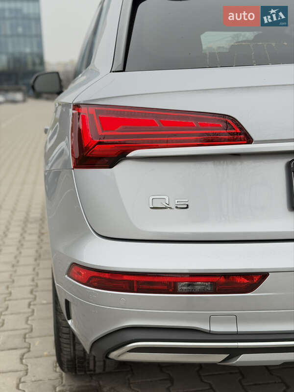 Внедорожник / Кроссовер Audi Q5 2022 в Тернополе
