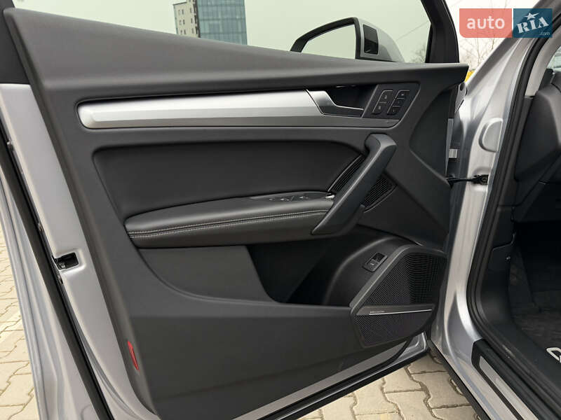 Внедорожник / Кроссовер Audi Q5 2022 в Тернополе