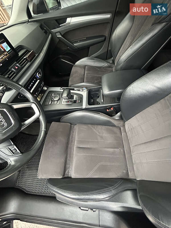 Внедорожник / Кроссовер Audi Q5 2018 в Житомире