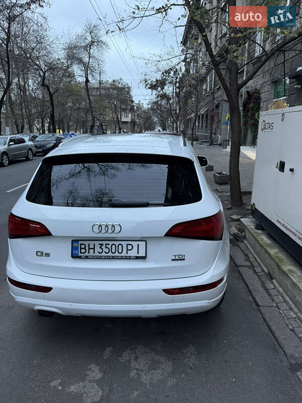 Внедорожник / Кроссовер Audi Q5 2015 в Одессе