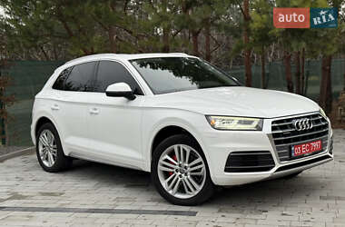 Внедорожник / Кроссовер Audi Q5 2018 в Луцке