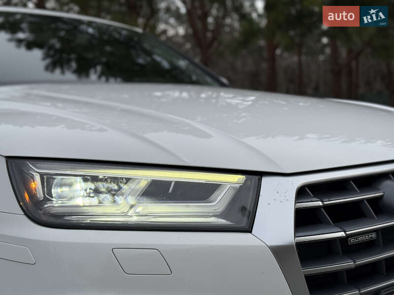 Внедорожник / Кроссовер Audi Q5 2018 в Луцке фото 8 Внедорожник / Кроссовер Audi Q5 2018 в Луцке