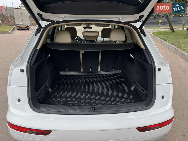 Внедорожник / Кроссовер Audi Q5 2019 в Житомире фото 10 Внедорожник / Кроссовер Audi Q5 2019 в Житомире