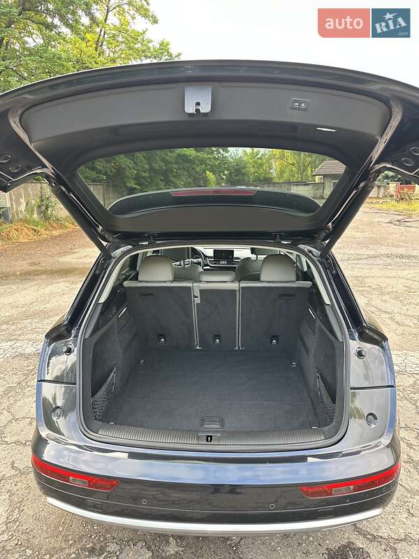 Внедорожник / Кроссовер Audi Q5 2018 в Львове фото 72 Внедорожник / Кроссовер Audi Q5 2018 в Львове