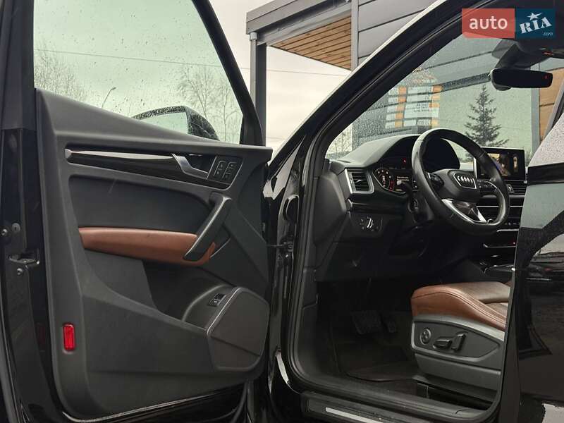 Внедорожник / Кроссовер Audi Q5 2018 в Ровно