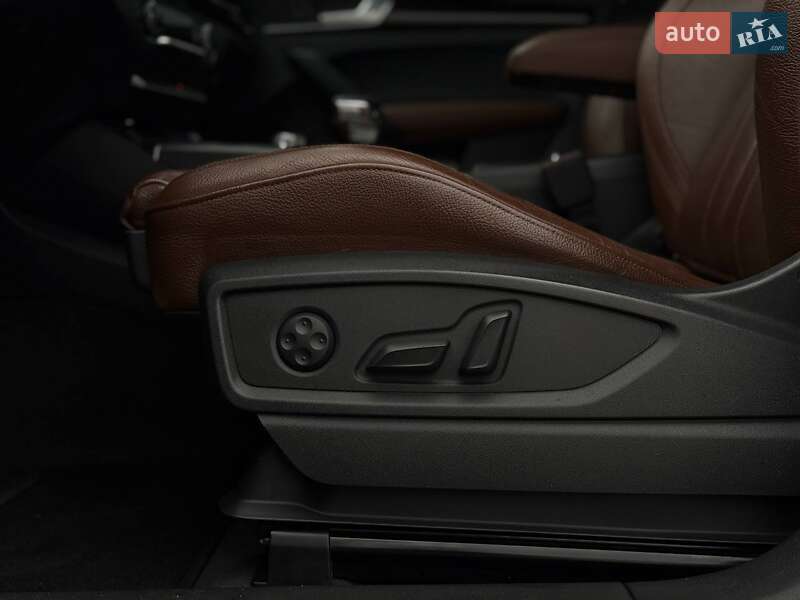 Внедорожник / Кроссовер Audi Q5 2018 в Ровно