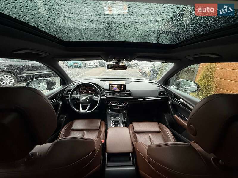 Внедорожник / Кроссовер Audi Q5 2018 в Ровно