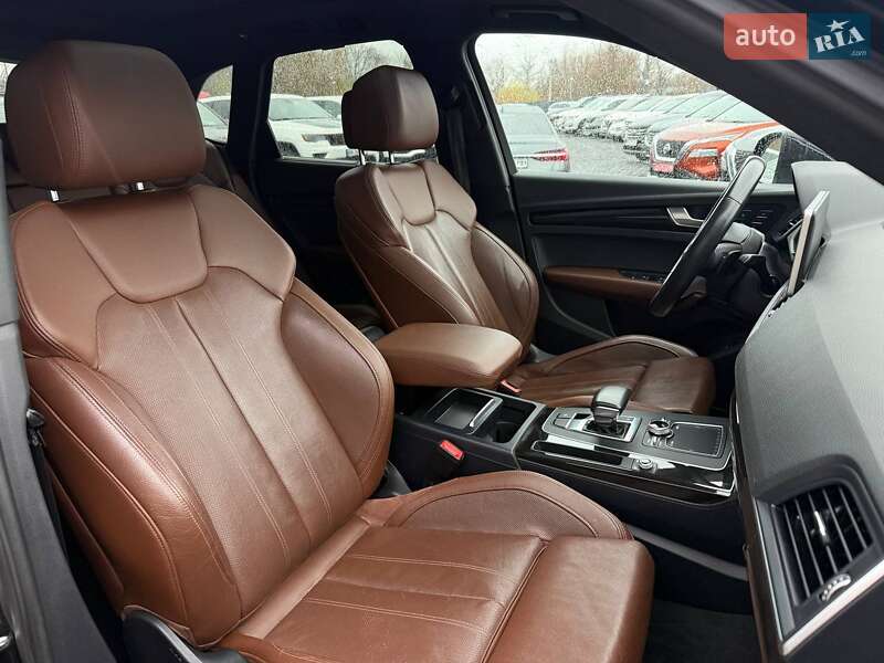 Внедорожник / Кроссовер Audi Q5 2018 в Ровно