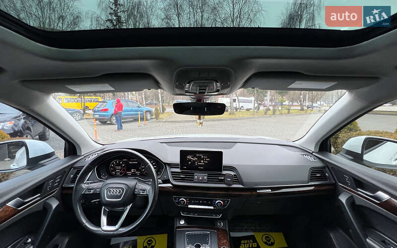 Внедорожник / Кроссовер Audi Q5 2017 в Львове