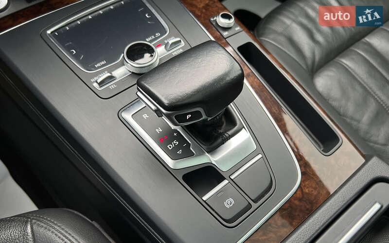 Внедорожник / Кроссовер Audi Q5 2017 в Львове