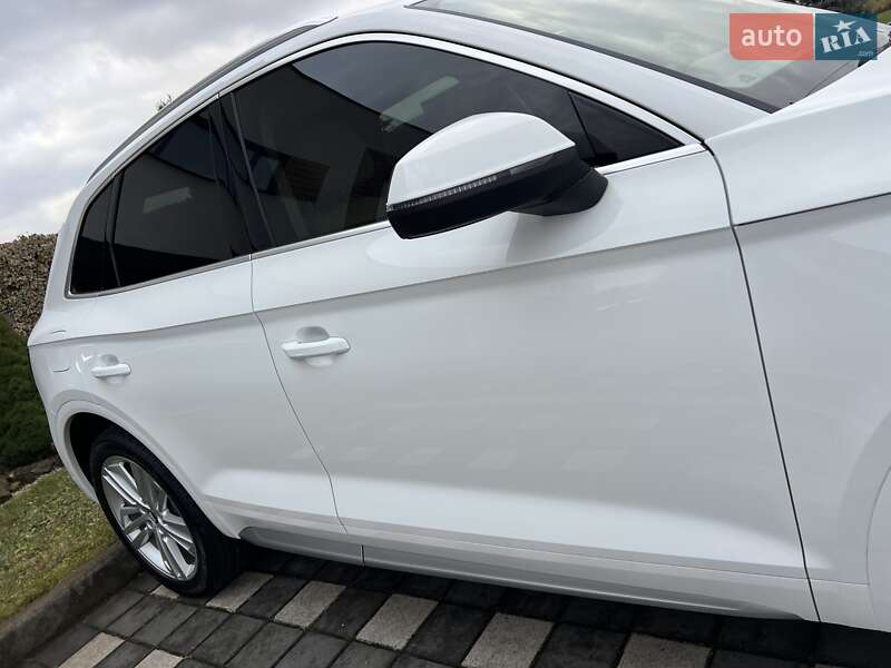 Внедорожник / Кроссовер Audi Q5 2018 в Стрые