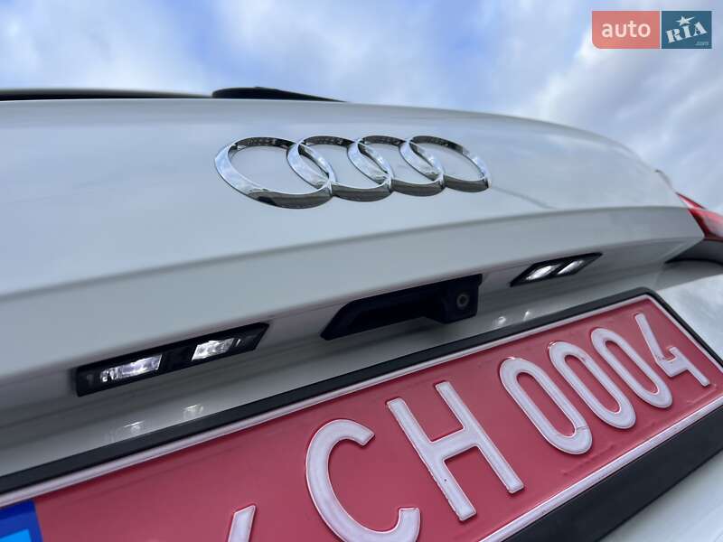 Внедорожник / Кроссовер Audi Q5 2018 в Стрые