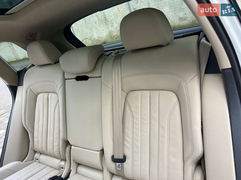 Внедорожник / Кроссовер Audi Q5 2018 в Стрые