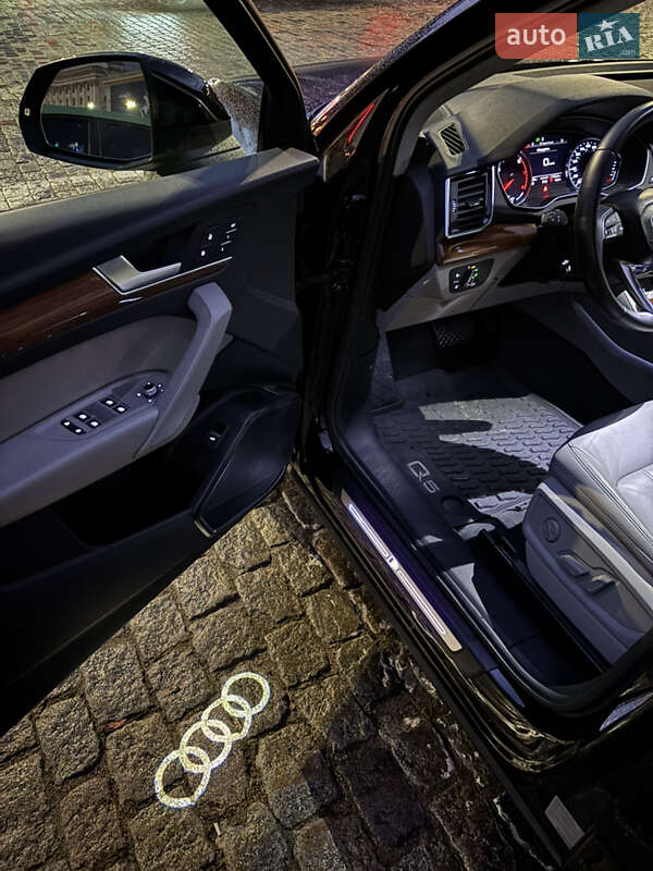 Внедорожник / Кроссовер Audi Q5 2022 в Харькове фото 12 Внедорожник / Кроссовер Audi Q5 2022 в Харькове