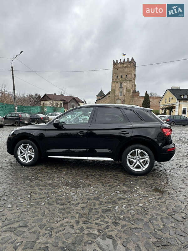 Внедорожник / Кроссовер Audi Q5 2018 в Луцке фото 3 Внедорожник / Кроссовер Audi Q5 2018 в Луцке