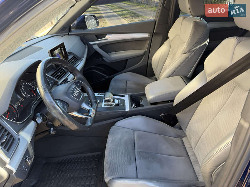 Внедорожник / Кроссовер Audi Q5 2018 в Мироновке