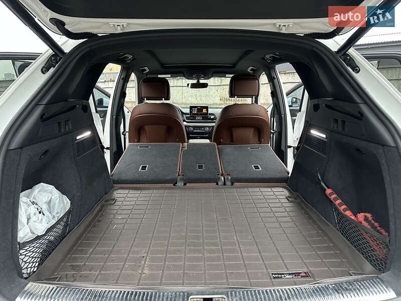 Внедорожник / Кроссовер Audi Q5 2017 в Киеве