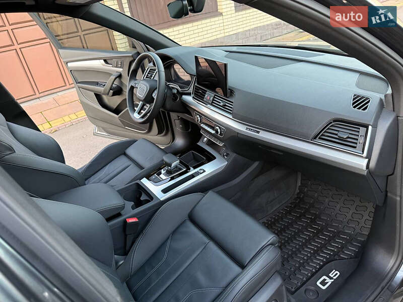 Внедорожник / Кроссовер Audi Q5 2024 в Белой Церкви