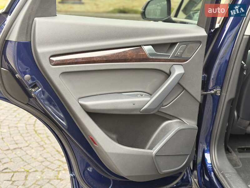 Внедорожник / Кроссовер Audi Q5 2020 в Львове фото 72 Внедорожник / Кроссовер Audi Q5 2020 в Львове