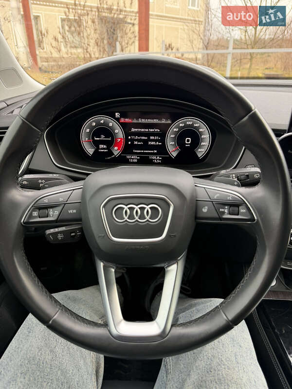 Внедорожник / Кроссовер Audi Q5 2020 в Нетешине