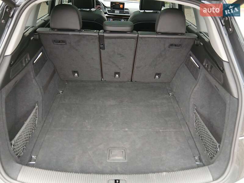 Внедорожник / Кроссовер Audi Q5 2019 в Каменском