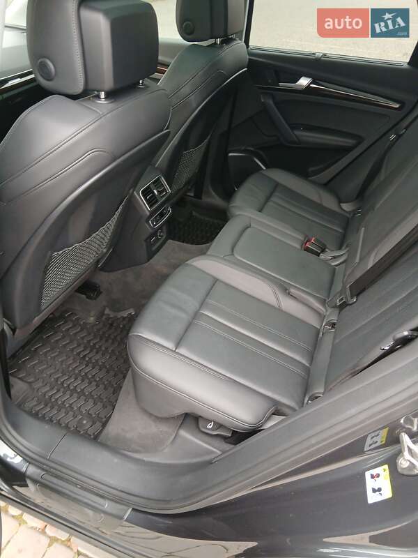 Внедорожник / Кроссовер Audi Q5 2019 в Каменском