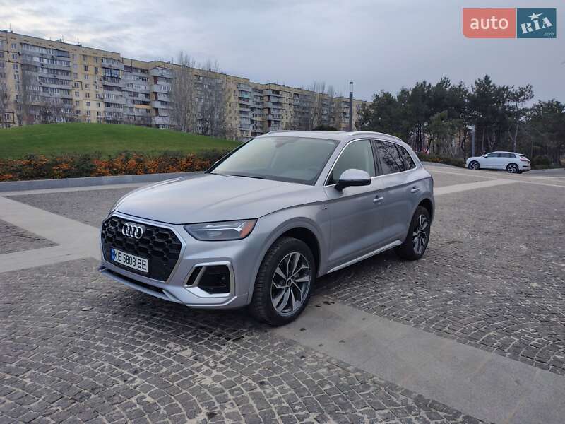 Внедорожник / Кроссовер Audi Q5 2023 в Днепре