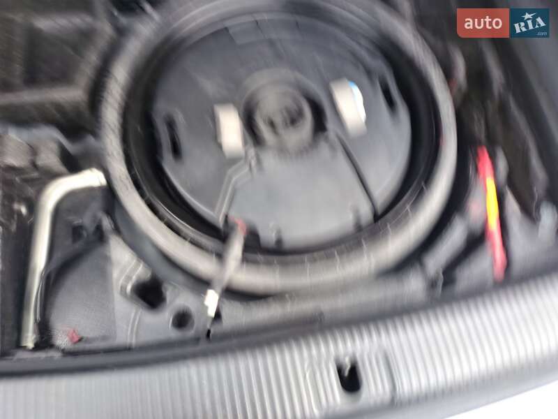 Внедорожник / Кроссовер Audi Q5 2023 в Днепре