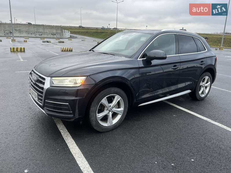 Внедорожник / Кроссовер Audi Q5 2019 в Львове