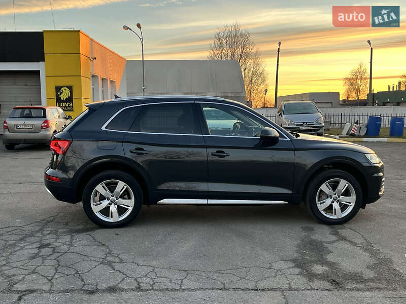 Внедорожник / Кроссовер Audi Q5 2017 в Василькове