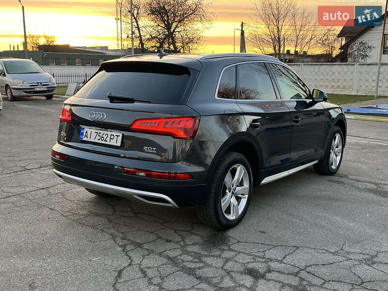 Внедорожник / Кроссовер Audi Q5 2017 в Василькове