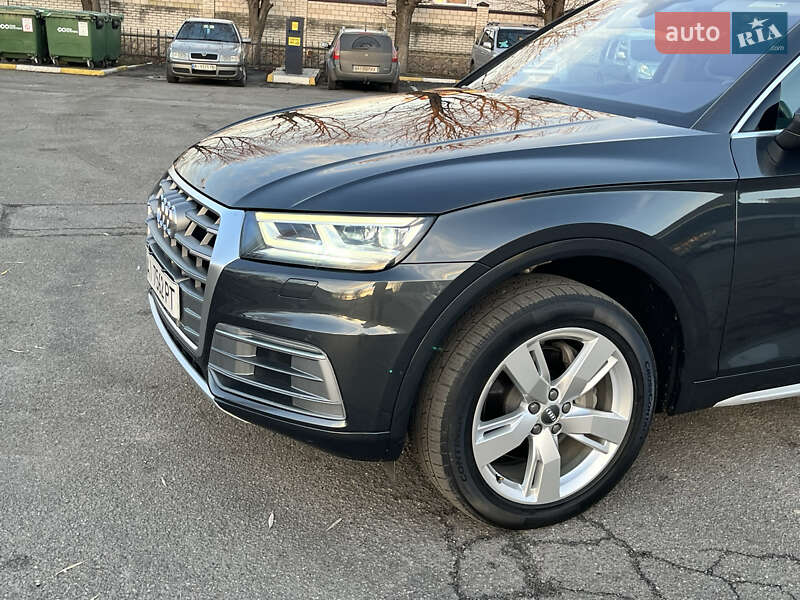Внедорожник / Кроссовер Audi Q5 2017 в Василькове
