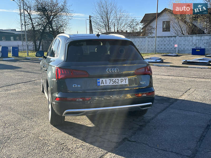 Внедорожник / Кроссовер Audi Q5 2017 в Василькове