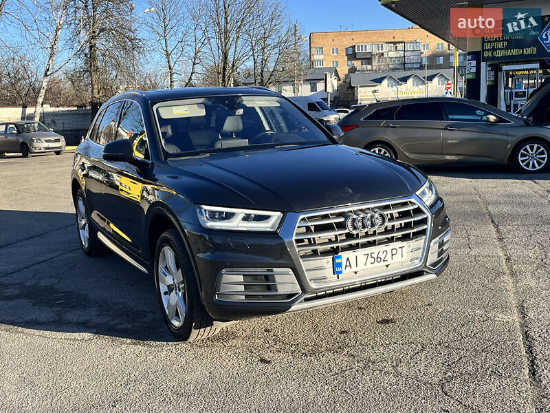 Внедорожник / Кроссовер Audi Q5 2017 в Василькове