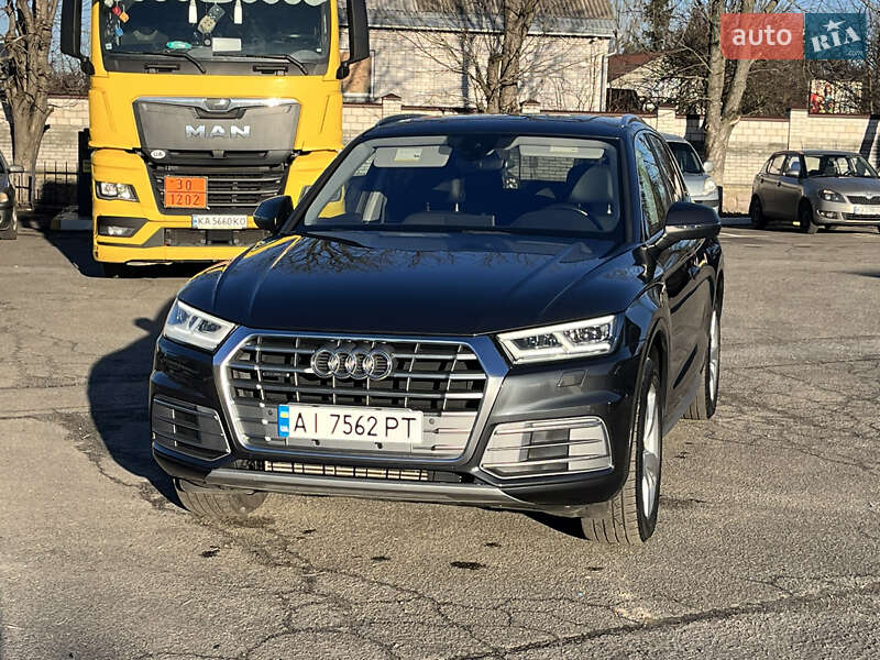 Внедорожник / Кроссовер Audi Q5 2017 в Василькове